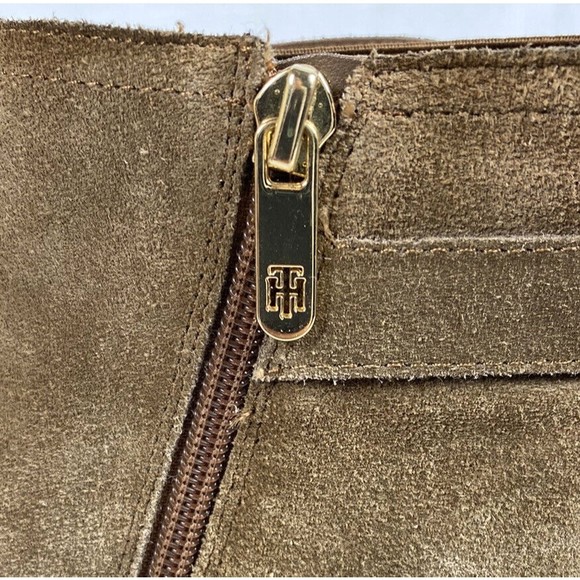 Tommy Hilfiger Women’s Brown Size 10M Suede Boots Booties Chelsea Gold Hardware - Picture 12 of 15